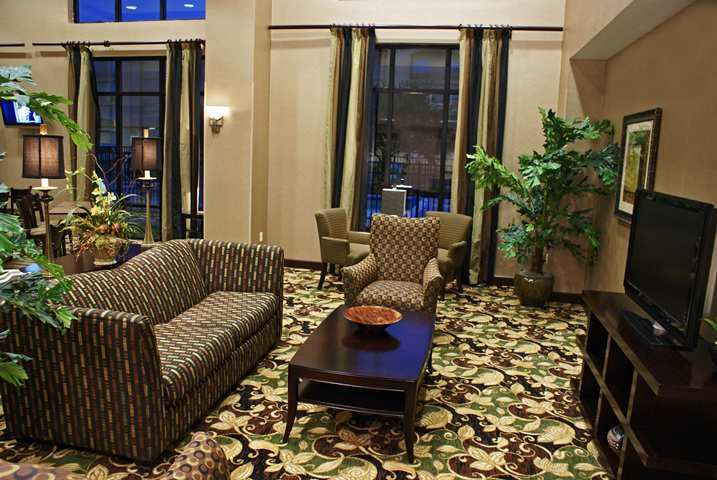 Hampton Inn & Suites Alexandria Inreriör bild